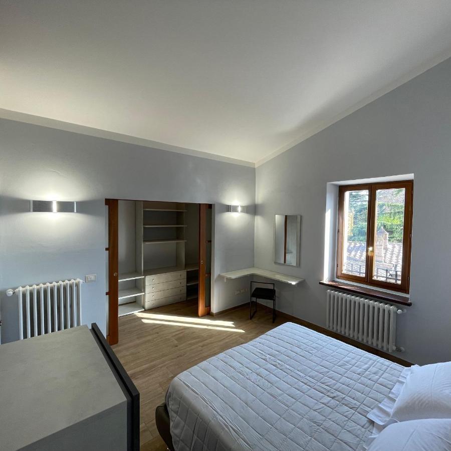 Charming 1-Bed Apartment In Montepulciano Stazione Extérieur photo